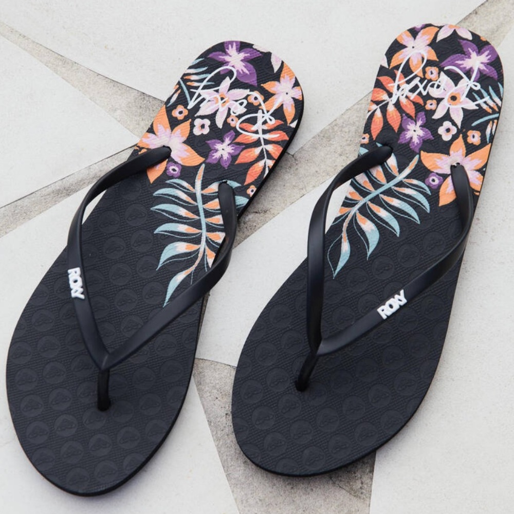 Roxy Viva stamp II slippers. Size 11